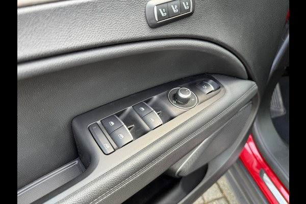 Alfa Romeo Stelvio 2.0 T AWD Super - Automaat - Leder - Navi - Parkeerhulp
