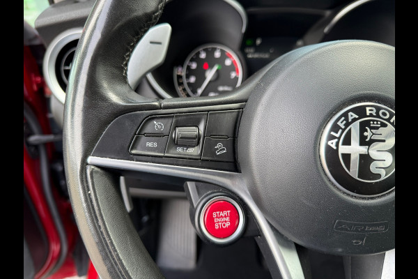 Alfa Romeo Stelvio 2.0 T AWD Super - Automaat - Leder - Navi - Parkeerhulp