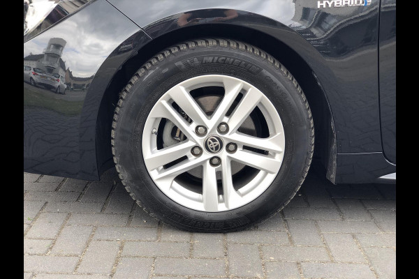 Toyota Corolla Touring Sports 1.8 Hybrid Active | Apple CarPlay/Android Auto, LED, Lichtmetalen velgen, Parkeercamera