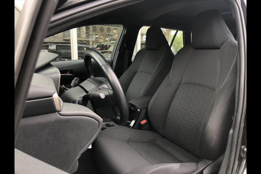Toyota Corolla Touring Sports 1.8 Hybrid Active | Apple CarPlay/Android Auto, LED, Lichtmetalen velgen, Parkeercamera