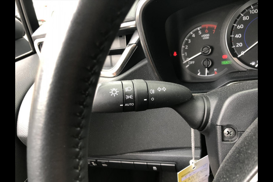 Toyota Corolla Touring Sports 1.8 Hybrid Active | Apple CarPlay/Android Auto, LED, Lichtmetalen velgen, Parkeercamera
