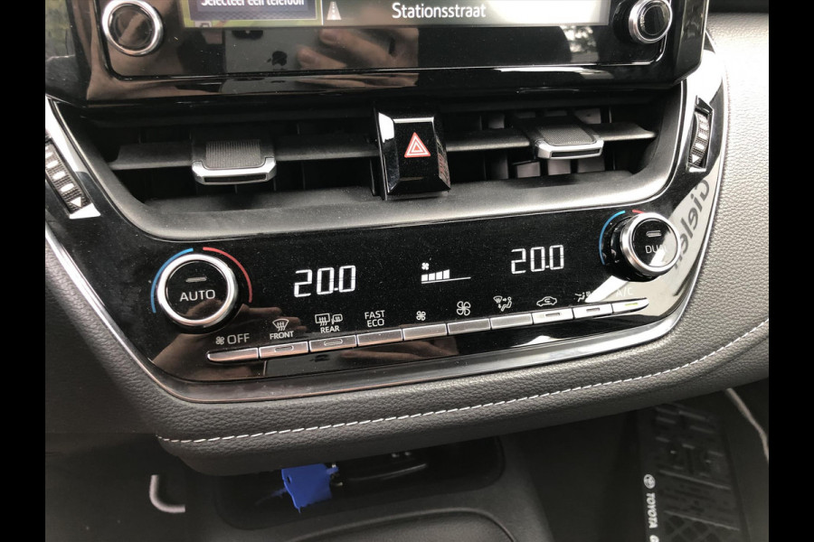 Toyota Corolla Touring Sports 1.8 Hybrid Active | Apple CarPlay/Android Auto, LED, Lichtmetalen velgen, Parkeercamera
