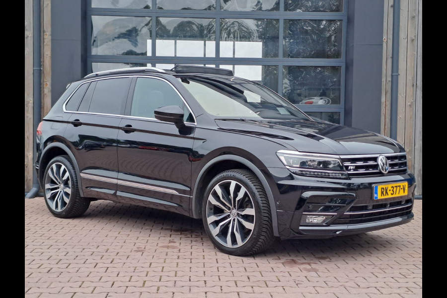 Volkswagen Tiguan 2.0 TSI 4Motion Highline R-line | LED | Pano | Trekhaak | Leder | Elek. klep | Virtual | LMV 20" | Camera | Vol |