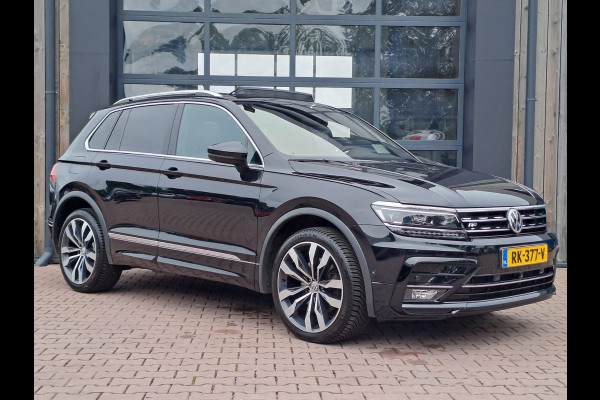 Volkswagen Tiguan 2.0 TSI 4Motion Highline R-line | LED | Pano | Trekhaak | Leder | Elek. klep | Virtual | LMV 20" | Camera | Vol |
