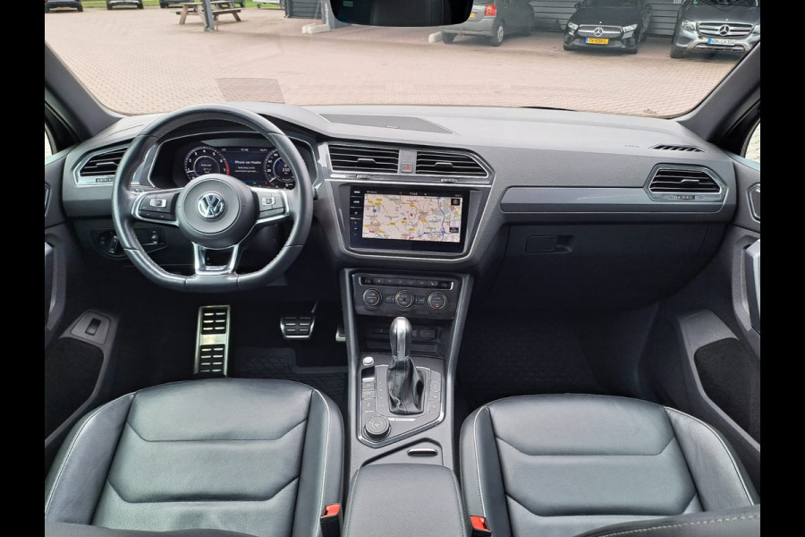 Volkswagen Tiguan 2.0 TSI 4Motion Highline R-line | LED | Pano | Trekhaak | Leder | Elek. klep | Virtual | LMV 20" | Camera | Vol |
