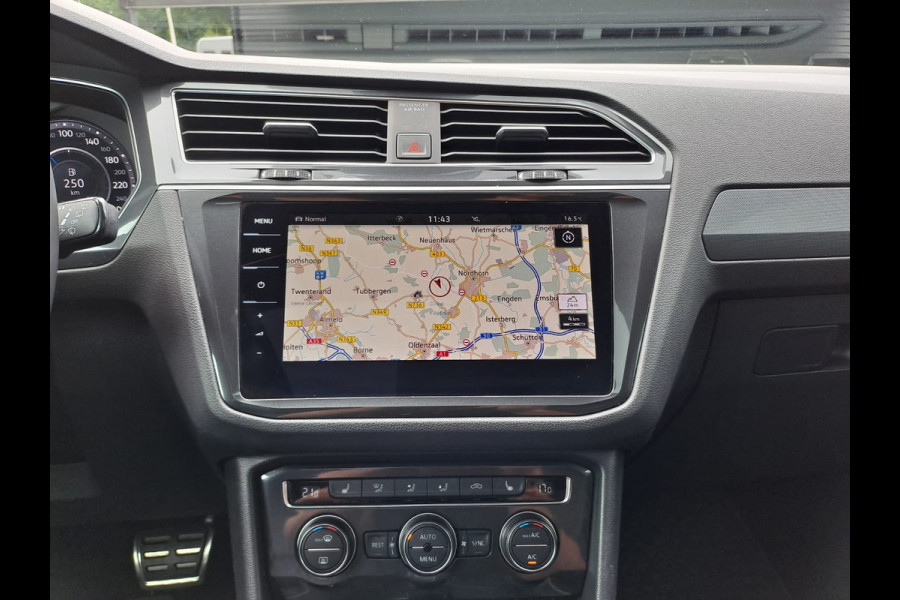 Volkswagen Tiguan 2.0 TSI 4Motion Highline R-line | LED | Pano | Trekhaak | Leder | Elek. klep | Virtual | LMV 20" | Camera | Vol |