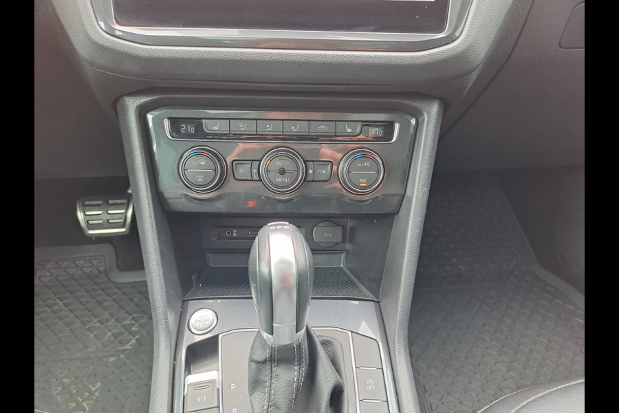 Volkswagen Tiguan 2.0 TSI 4Motion Highline R-line | LED | Pano | Trekhaak | Leder | Elek. klep | Virtual | LMV 20" | Camera | Vol |
