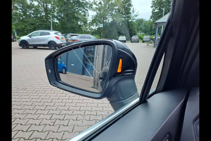 Volkswagen Tiguan 2.0 TSI 4Motion Highline R-line | LED | Pano | Trekhaak | Leder | Elek. klep | Virtual | LMV 20" | Camera | Vol |