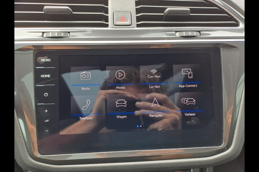 Volkswagen Tiguan 2.0 TSI 4Motion Highline R-line | LED | Pano | Trekhaak | Leder | Elek. klep | Virtual | LMV 20" | Camera | Vol |