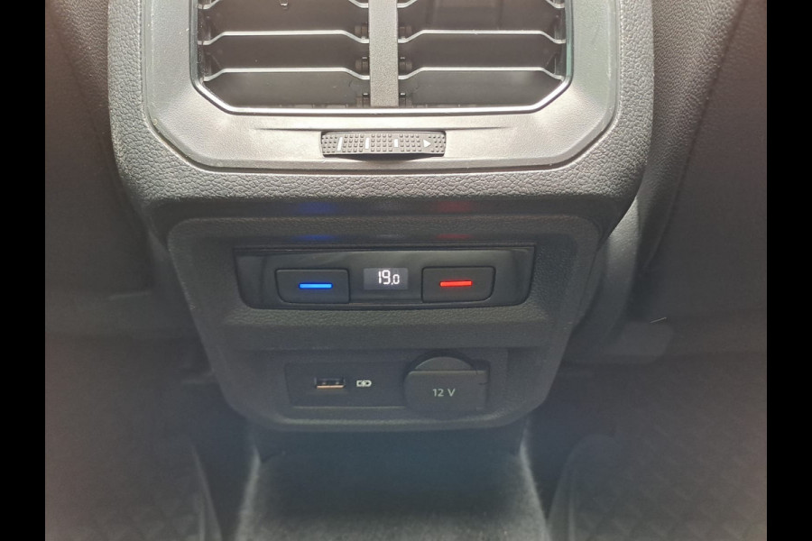 Volkswagen Tiguan 2.0 TSI 4Motion Highline R-line | LED | Pano | Trekhaak | Leder | Elek. klep | Virtual | LMV 20" | Camera | Vol |
