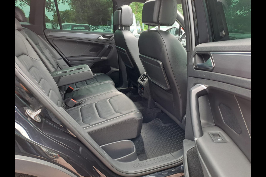Volkswagen Tiguan 2.0 TSI 4Motion Highline R-line | LED | Pano | Trekhaak | Leder | Elek. klep | Virtual | LMV 20" | Camera | Vol |