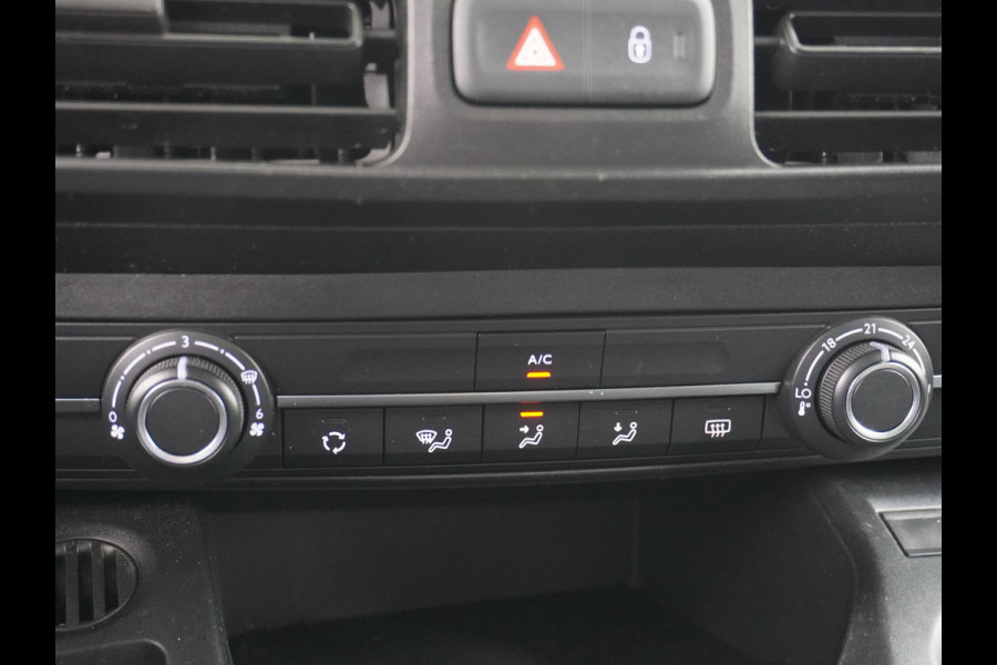 Citroën Berlingo 1.6HDI Club Trekhaak Imperiaal Apple Carplay Android Auto Navi Airco Cruise Control Pdc Betonplex Lat om Lat Schuifdeur Achterdeuren met raam Bluetooth 1e Eigenaar EURO 5 M
