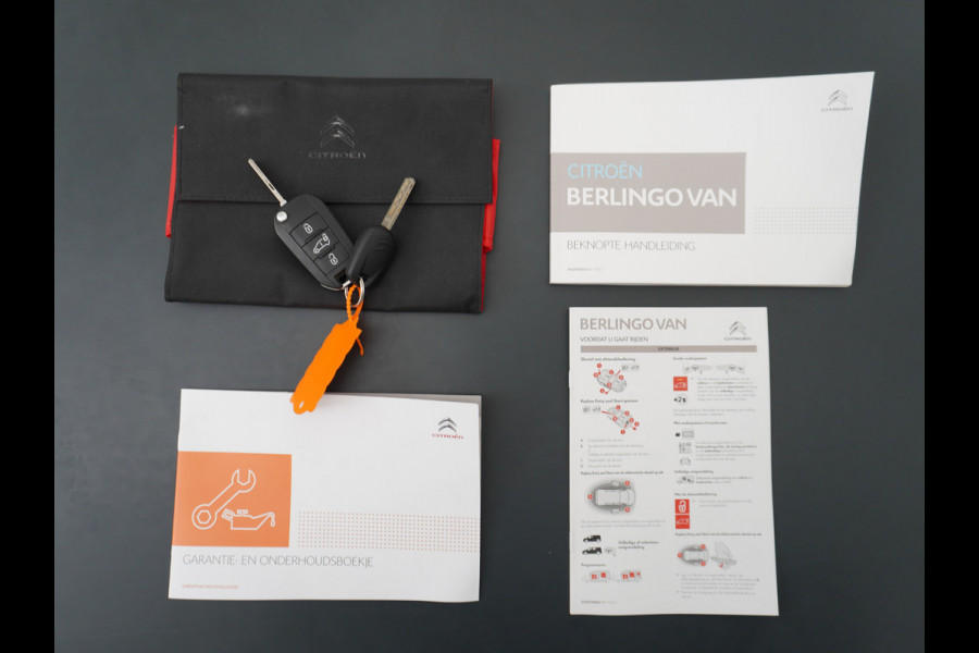 Citroën Berlingo 1.6HDI Club Trekhaak Imperiaal Apple Carplay Android Auto Navi Airco Cruise Control Pdc Betonplex Lat om Lat Schuifdeur Achterdeuren met raam Bluetooth 1e Eigenaar EURO 5 M
