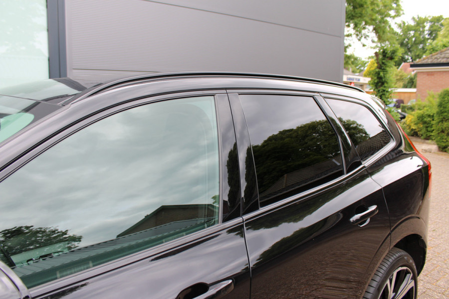 Volvo XC60 2.0 T8 Plug-in hybrid AWD Plus Dark | Luchtvering | 360 | H&K | Trekhaak