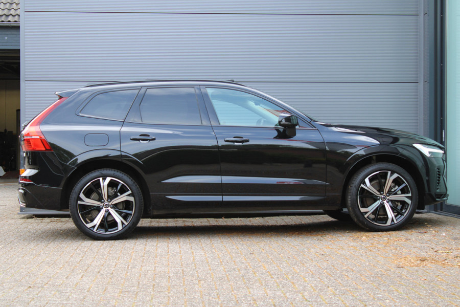 Volvo XC60 2.0 T8 Plug-in hybrid AWD Plus Dark | Luchtvering | 360 | H&K | Trekhaak