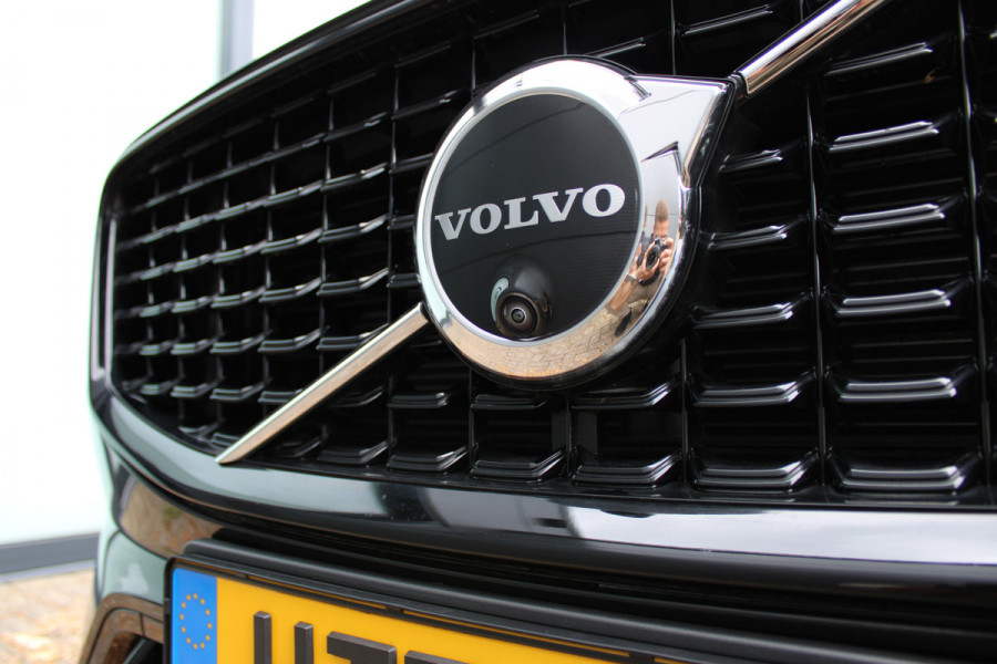Volvo XC60 2.0 T8 Plug-in hybrid AWD Plus Dark | Luchtvering | 360 | H&K | Trekhaak
