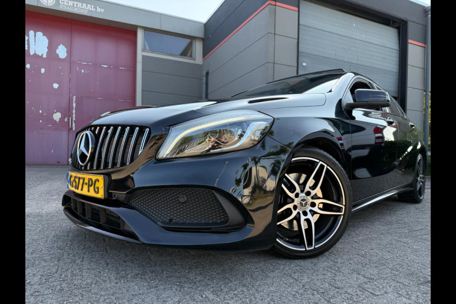 Mercedes-Benz A-Klasse 220 D 4MATIC AMG 4X4 LEDER PANO CAM FACE+ LUXE