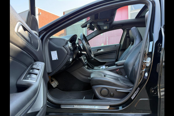 Mercedes-Benz A-Klasse 220 D 4MATIC AMG 4X4 LEDER PANO CAM FACE+ LUXE