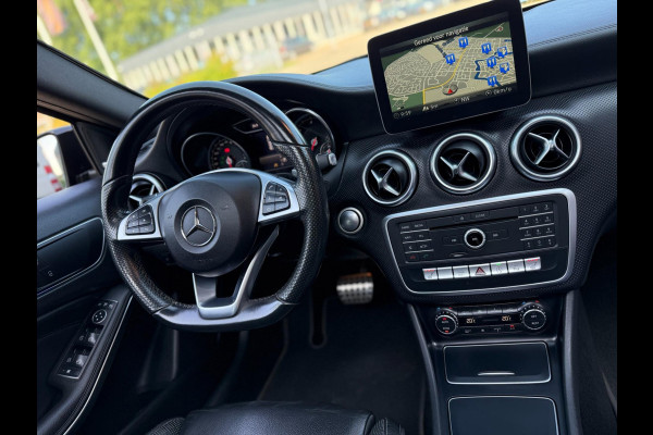 Mercedes-Benz A-Klasse 220 D 4MATIC AMG 4X4 LEDER PANO CAM FACE+ LUXE