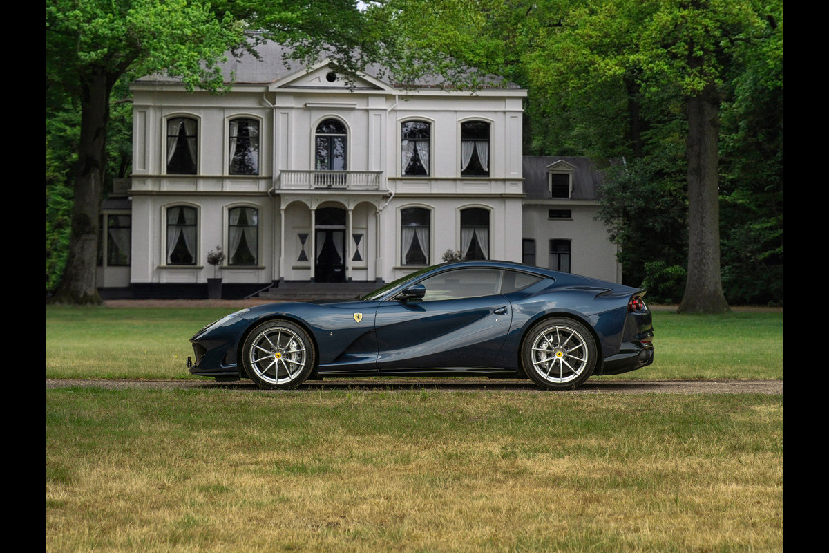 Ferrari 812 Superfast | Atelier Car | Blu Swaters | Veel alcantara! | Lift | JBL | Carbon Driver Zone | Briljante configuratie