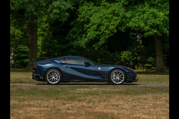 Ferrari 812 Superfast | Atelier Car | Blu Swaters | Veel alcantara! | Lift | JBL | Carbon Driver Zone | Briljante configuratie