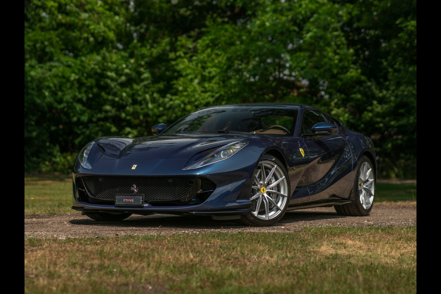 Ferrari 812 Superfast | Atelier Car | Blu Swaters | Veel alcantara! | Lift | JBL | Carbon Driver Zone | Briljante configuratie