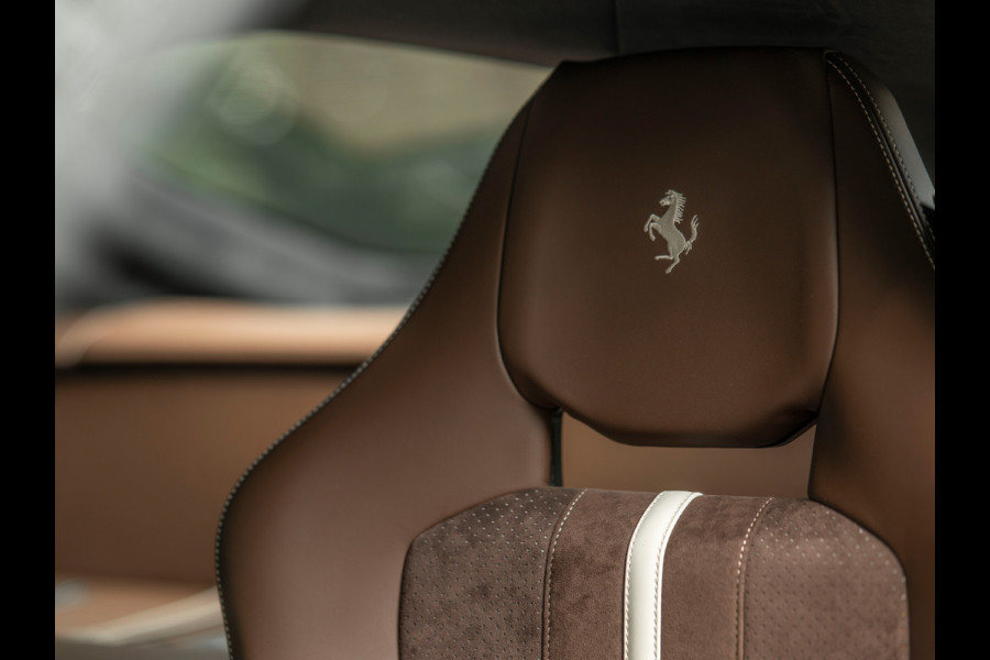 Ferrari 812 Superfast | Atelier Car | Blu Swaters | Veel alcantara! | Lift | JBL | Carbon Driver Zone | Briljante configuratie