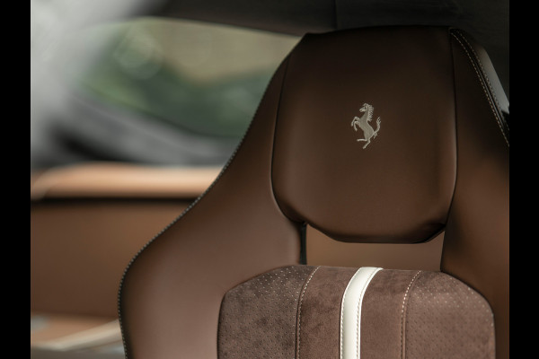 Ferrari 812 Superfast | Atelier Car | Blu Swaters | Veel alcantara! | Lift | JBL | Carbon Driver Zone | Briljante configuratie