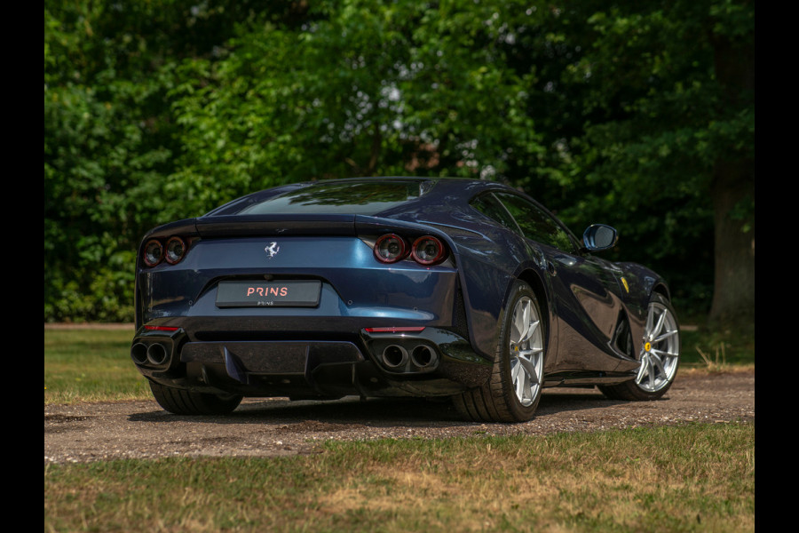 Ferrari 812 Superfast | Atelier Car | Blu Swaters | Veel alcantara! | Lift | JBL | Carbon Driver Zone | Briljante configuratie