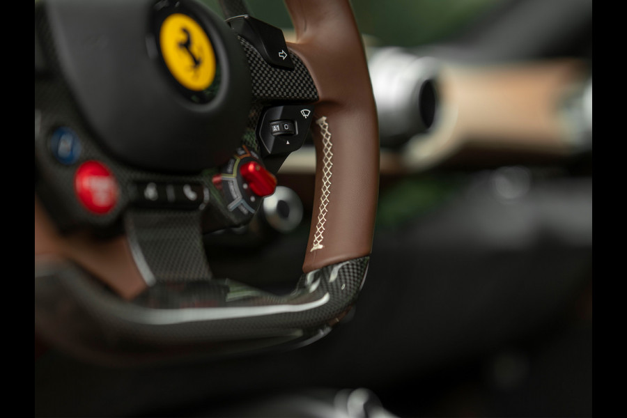 Ferrari 812 Superfast | Atelier Car | Blu Swaters | Veel alcantara! | Lift | JBL | Carbon Driver Zone | Briljante configuratie