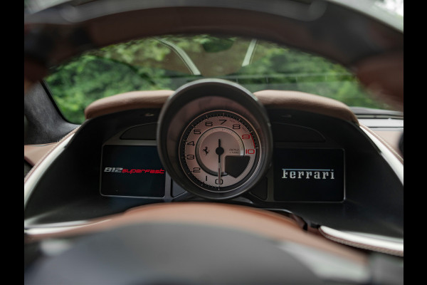Ferrari 812 Superfast | Atelier Car | Blu Swaters | Veel alcantara! | Lift | JBL | Carbon Driver Zone | Briljante configuratie
