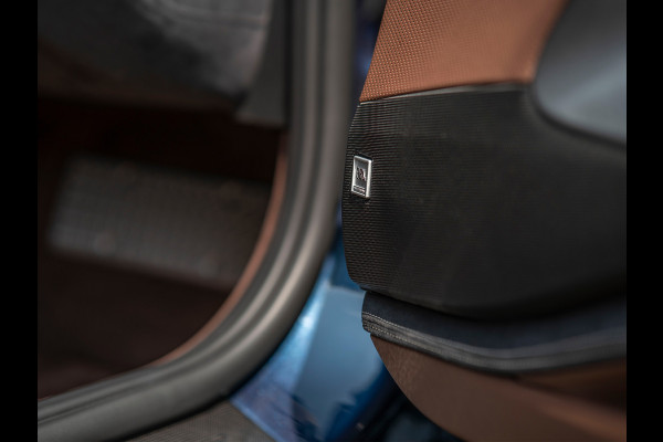 Ferrari 812 Superfast | Atelier Car | Blu Swaters | Veel alcantara! | Lift | JBL | Carbon Driver Zone | Briljante configuratie