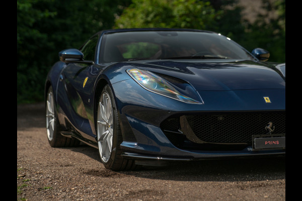 Ferrari 812 Superfast | Atelier Car | Blu Swaters | Veel alcantara! | Lift | JBL | Carbon Driver Zone | Briljante configuratie