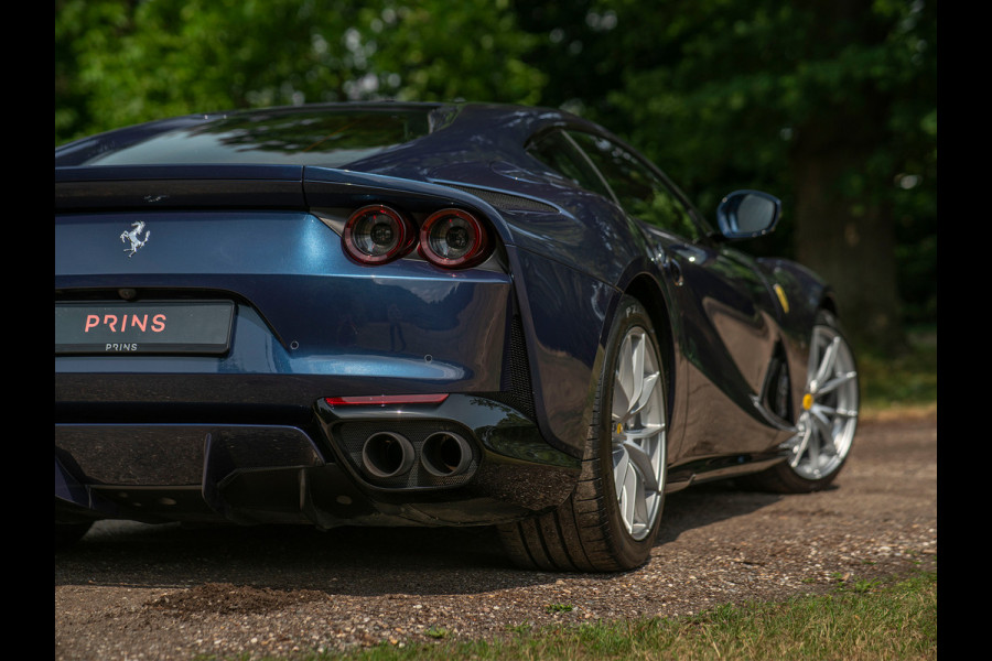 Ferrari 812 Superfast | Atelier Car | Blu Swaters | Veel alcantara! | Lift | JBL | Carbon Driver Zone | Briljante configuratie