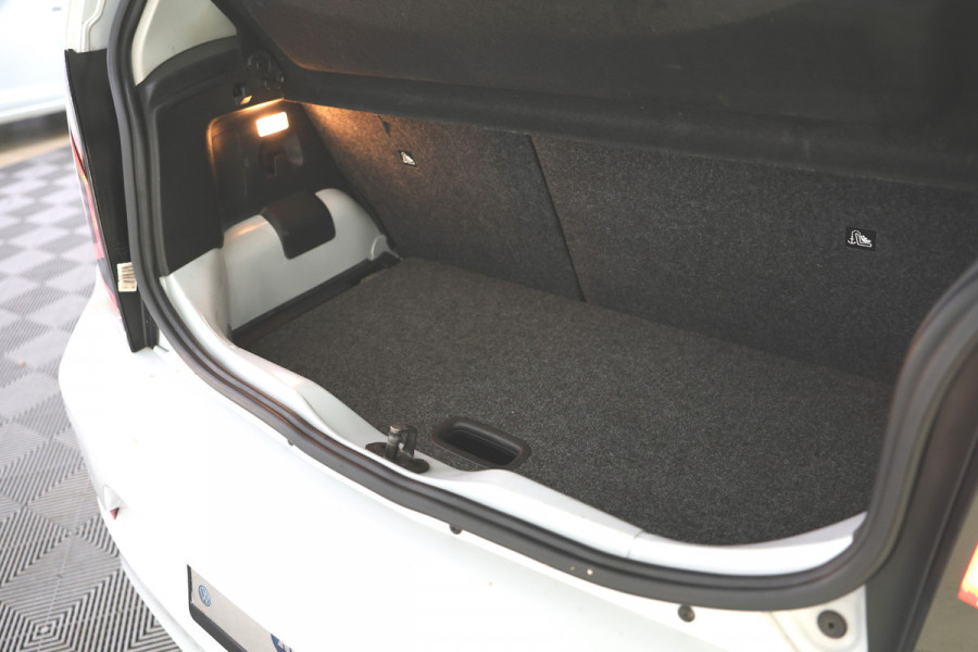 Volkswagen up! 1.0 BMT high up!