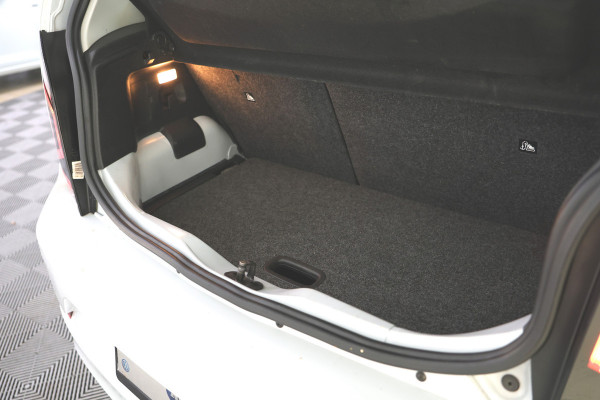 Volkswagen up! 1.0 BMT high up!