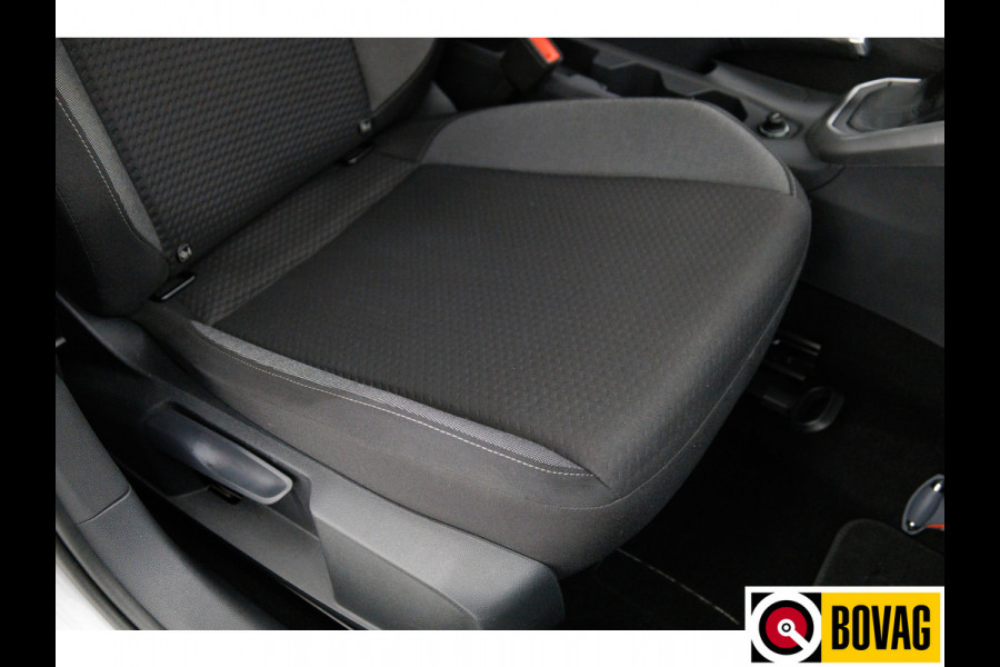 Volkswagen Taigo 1.0 TSI 111 PK Business Travel assist, Led verlichting, PDC V+A, Climate control, App-connect