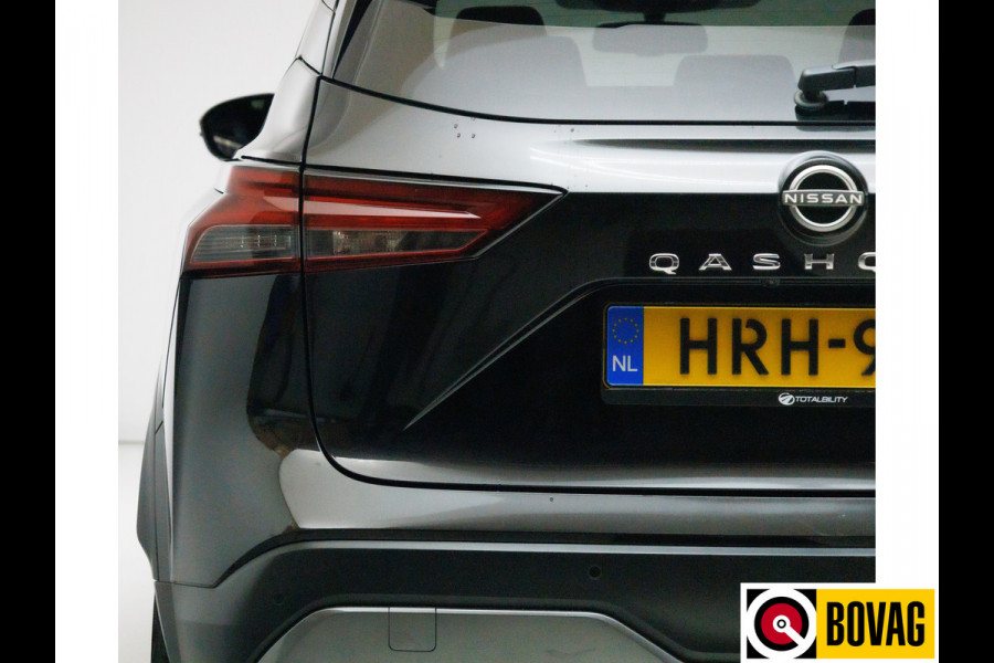 Nissan QASHQAI 1.3 MHEV Tekna Design Pack 141 PK | Pano | 360 Camera | Elec. klep | Adap. cruise | Headup display | Draadloze lader, automatisch inparkeren, dode hoek detectie, zwarte hemel