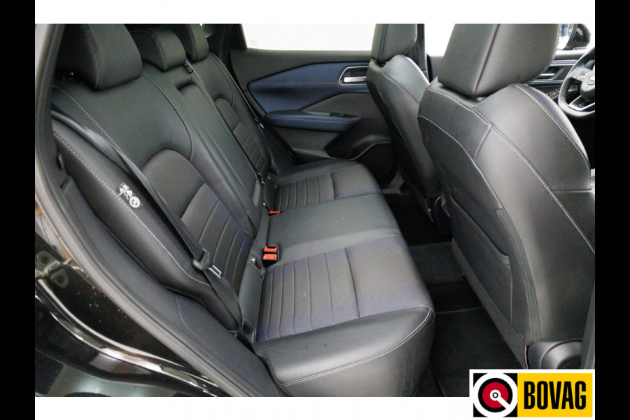 Nissan QASHQAI 1.3 MHEV Tekna Design Pack 141 PK | Pano | 360 Camera | Elec. klep | Adap. cruise | Headup display | Draadloze lader, automatisch inparkeren, dode hoek detectie, zwarte hemel