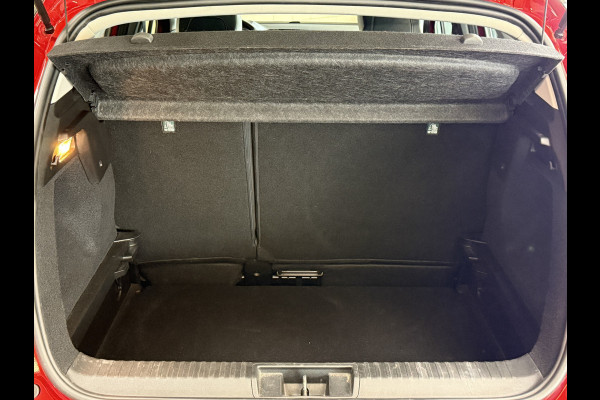 Renault Captur 1.3 TCe 130 Intens | Navi | ACC | Blindspot | Clima | Stoelverwarming | 100% Onderhouden! TOPSTAAT.