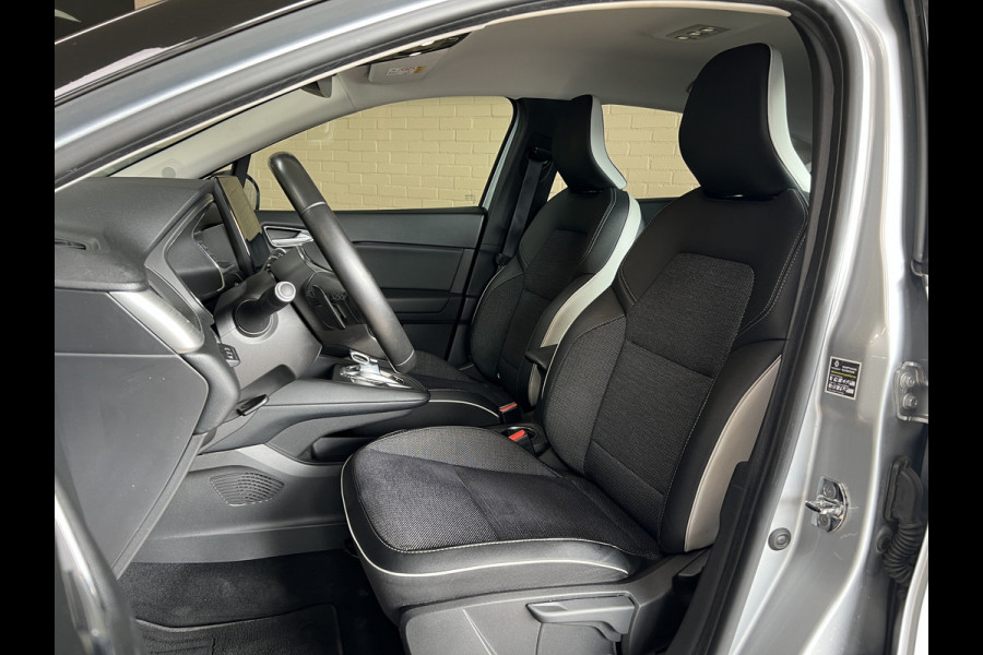 Renault Captur 1.3 TCe 155Pk Intens | Groot Navi | ACC | Blindspot | Camera | 17" | PDC V+A 100% Dealer onderhouden!