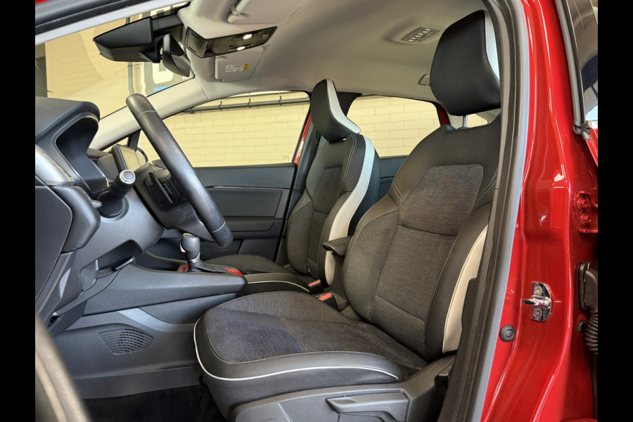 Renault Captur 1.3 TCe 130 AUT Intens | Navi | ACC | Blindspot | Camera | 17 inch | PDC V+A | 100% Renault dealer onderhouden!