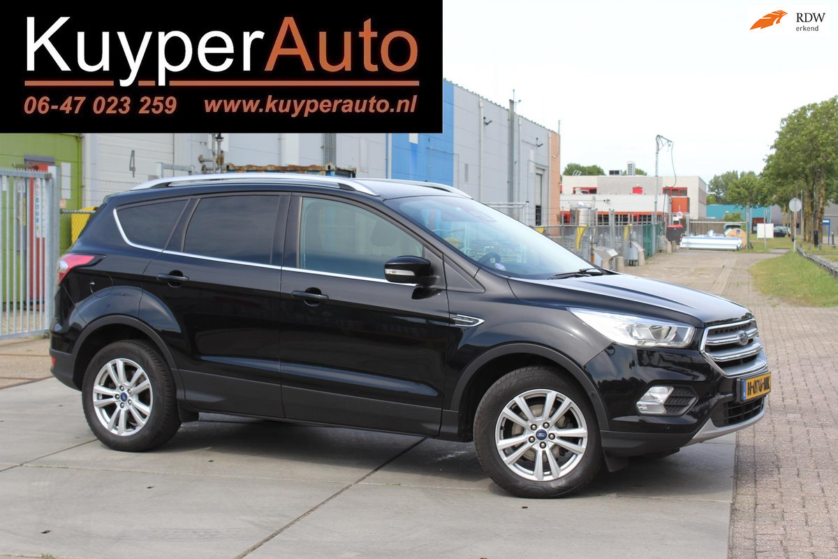 Ford Kuga 1.5 EcoBoost Titanium prijs is incl btw CAMERA TREKHAAK VERWARMBARE STOELEN MULTIMEDIA Ford Kuga 1.5 EcoBoost Titanium prijs is incl btw CAMERA TREKHAAK VERWARMBARE STOELEN MULTIMEDIA