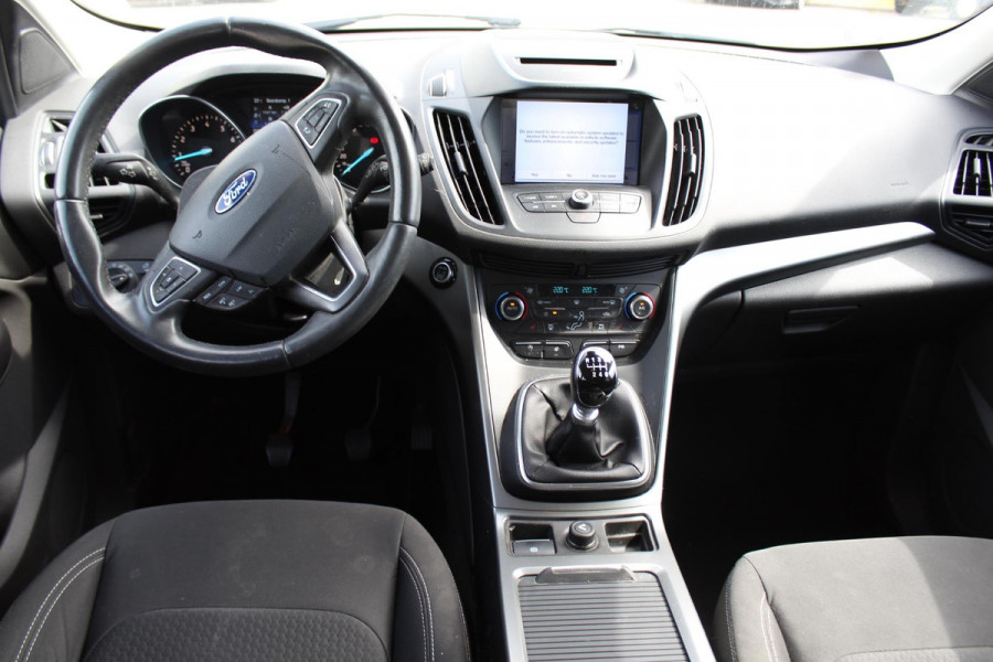 Ford Kuga 1.5 EcoBoost Titanium prijs is incl btw CAMERA TREKHAAK VERWARMBARE STOELEN MULTIMEDIA