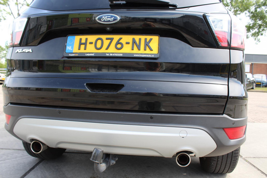 Ford Kuga 1.5 EcoBoost Titanium prijs is incl btw CAMERA TREKHAAK VERWARMBARE STOELEN MULTIMEDIA