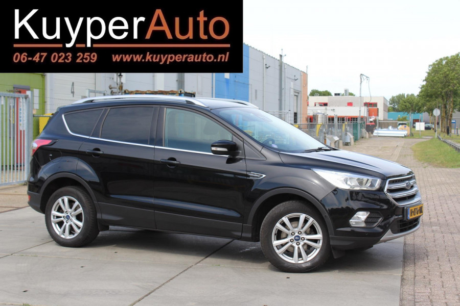 Ford Kuga 1.5 EcoBoost Titanium prijs is incl btw CAMERA TREKHAAK VERWARMBARE STOELEN MULTIMEDIA