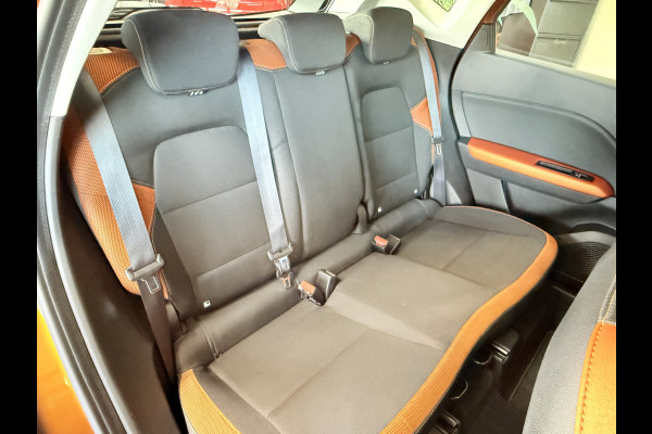 Renault Captur 1.3 TCe 130 Intens | Navi | ACC | Blindspot | Camera | PDC V+A | Stuurverwarming | 100% Dealer onderhouden!