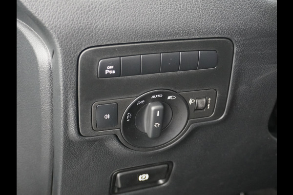 Mercedes-Benz Vito 116CDI 164PK Lang Navi PDC-v+a Camera ParkAssist Trekhaak Airco-CruiseC. Regen-Lichtsensor Bluetooth Schuifdeur Betonplex vloer Wandbetimmering + LedVerlichte-laadruim Dimlicht-Assist Tempmatik Warmtewerend-Glas Elektr-Spiegels+Verwarmd  2.000kg Trekvermogen 1e Eigenaar Nwe Model BlueTec gen 3  EURO 6 CI