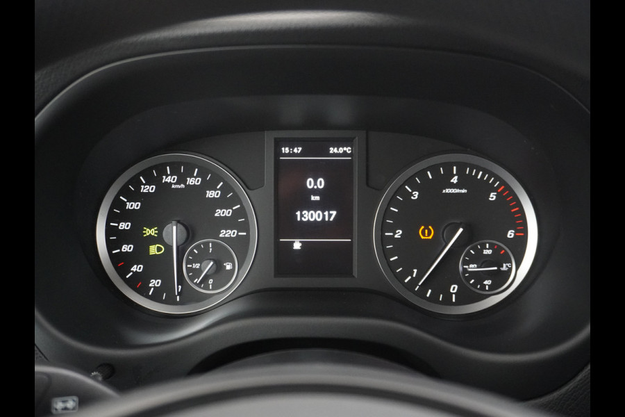 Mercedes-Benz Vito 116CDI 164PK Lang Navi PDC-v+a Camera ParkAssist Trekhaak Airco-CruiseC. Regen-Lichtsensor Bluetooth Schuifdeur Betonplex vloer Wandbetimmering + LedVerlichte-laadruim Dimlicht-Assist Tempmatik Warmtewerend-Glas Elektr-Spiegels+Verwarmd  2.000kg Trekvermogen 1e Eigenaar Nwe Model BlueTec gen 3  EURO 6 CI