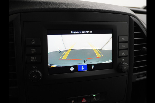 Mercedes-Benz Vito 116CDI 164PK Lang Navi PDC-v+a Camera ParkAssist Trekhaak Airco-CruiseC. Regen-Lichtsensor Bluetooth Schuifdeur Betonplex vloer Wandbetimmering + LedVerlichte-laadruim Dimlicht-Assist Tempmatik Warmtewerend-Glas Elektr-Spiegels+Verwarmd  2.000kg Trekvermogen 1e Eigenaar Nwe Model BlueTec gen 3  EURO 6 CI